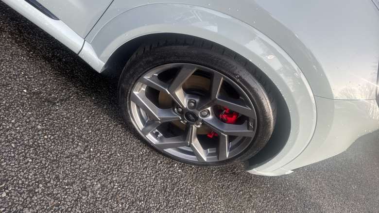 Ford Puma ST 1.0 EcoBoost Hybrid mHEV ST 5dr DCT Petrol Hatchback